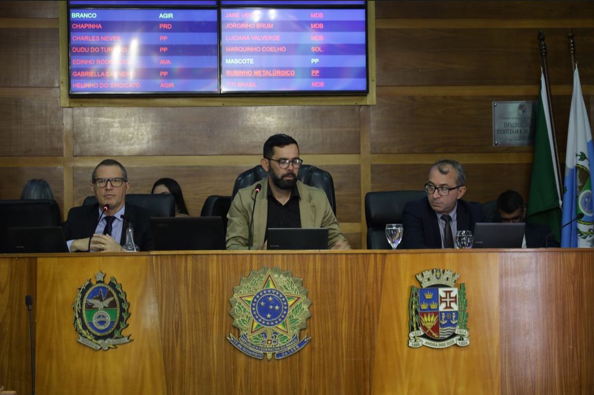 Câmara aprova projeto de lei voltado à causa autista nas unidades de ensino 